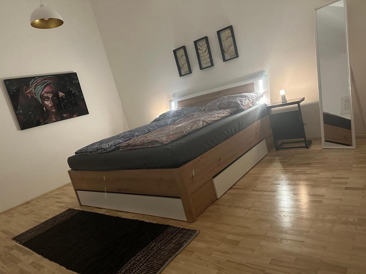 Klimatisiertes Dachgeschoss City Apartment In Zentrum Wiens ภายนอก รูปภาพ