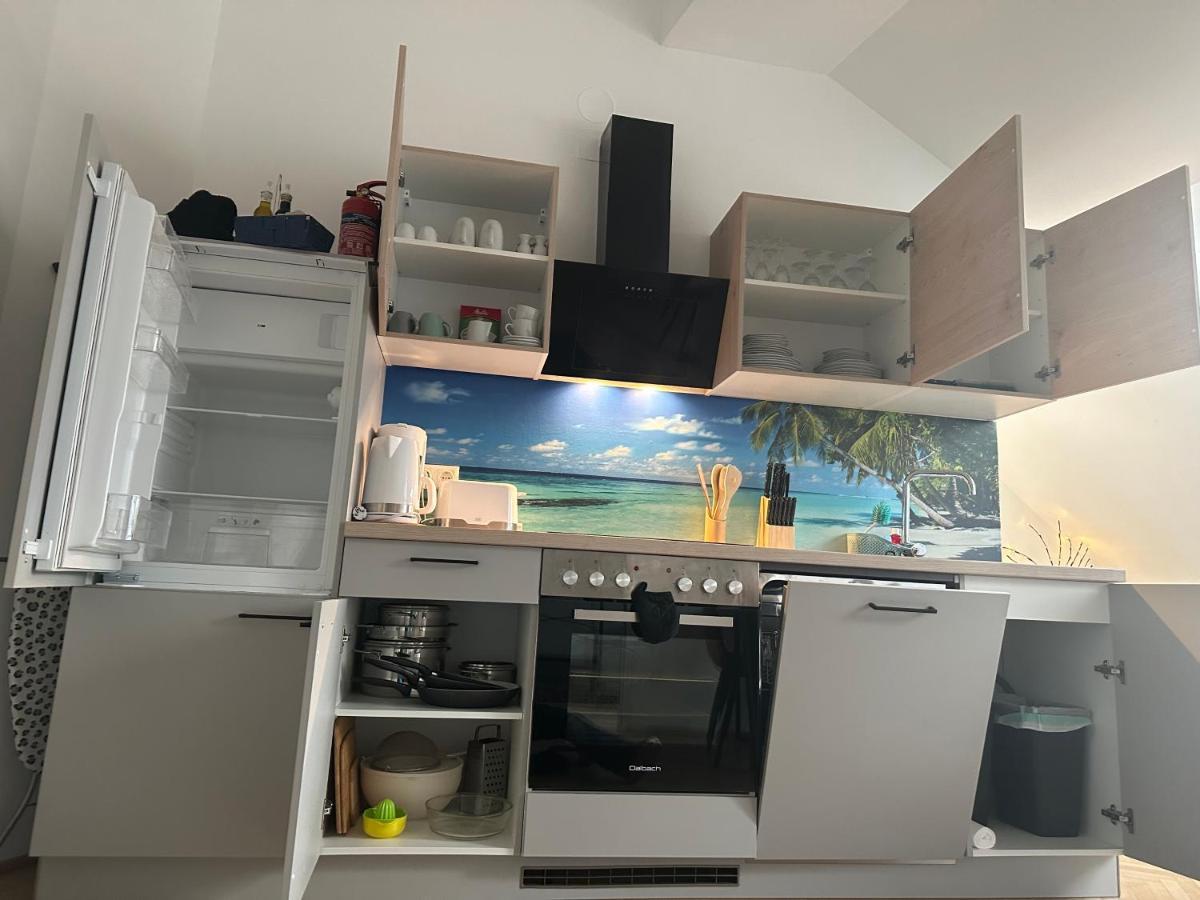 Klimatisiertes Dachgeschoss City Apartment In Zentrum Wiens ภายนอก รูปภาพ