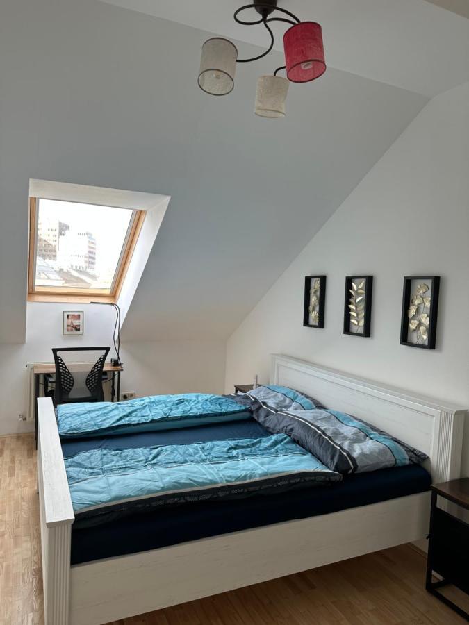 Klimatisiertes Dachgeschoss City Apartment In Zentrum Wiens ภายนอก รูปภาพ