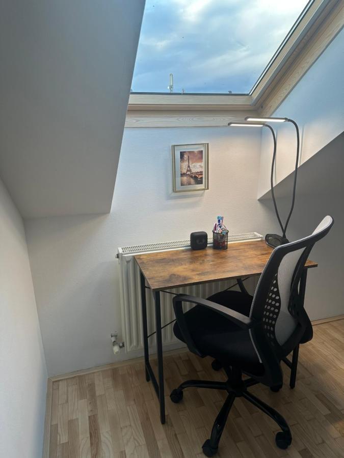Klimatisiertes Dachgeschoss City Apartment In Zentrum Wiens ภายนอก รูปภาพ