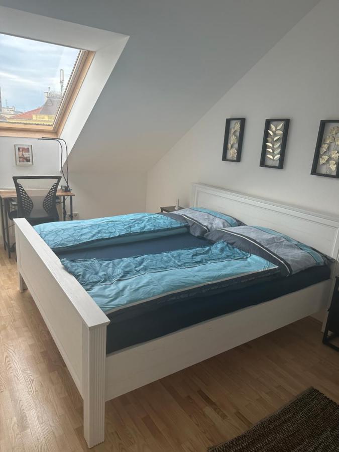 Klimatisiertes Dachgeschoss City Apartment In Zentrum Wiens ภายนอก รูปภาพ